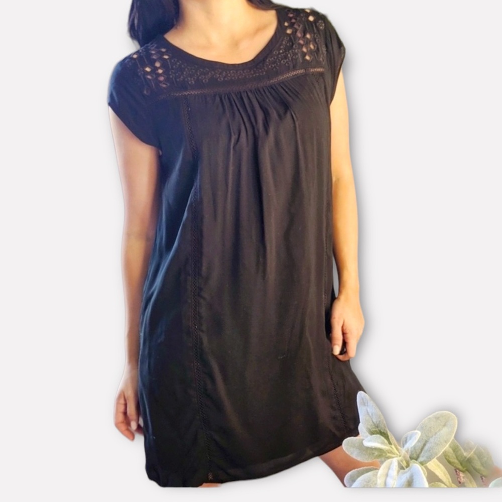 Sanctuary cap sleeve midi dress black with cutout detail size xs